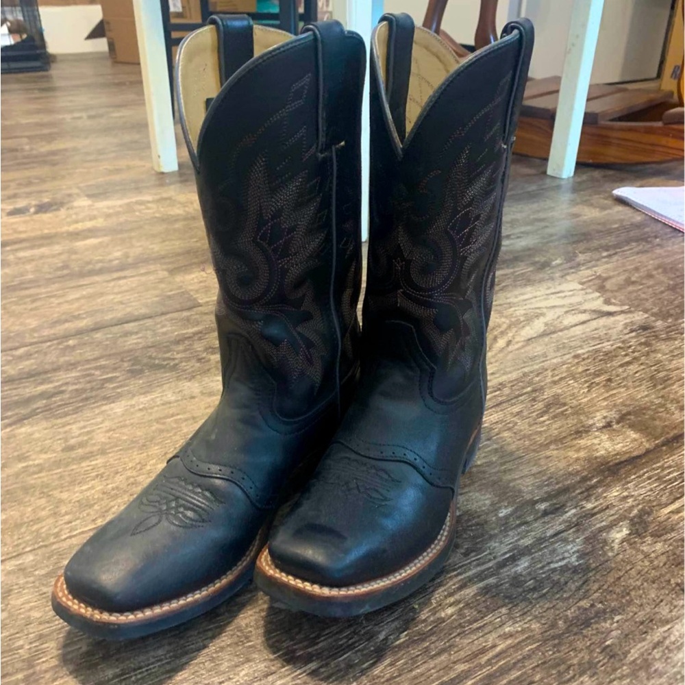 Women’s Double H square toe boots